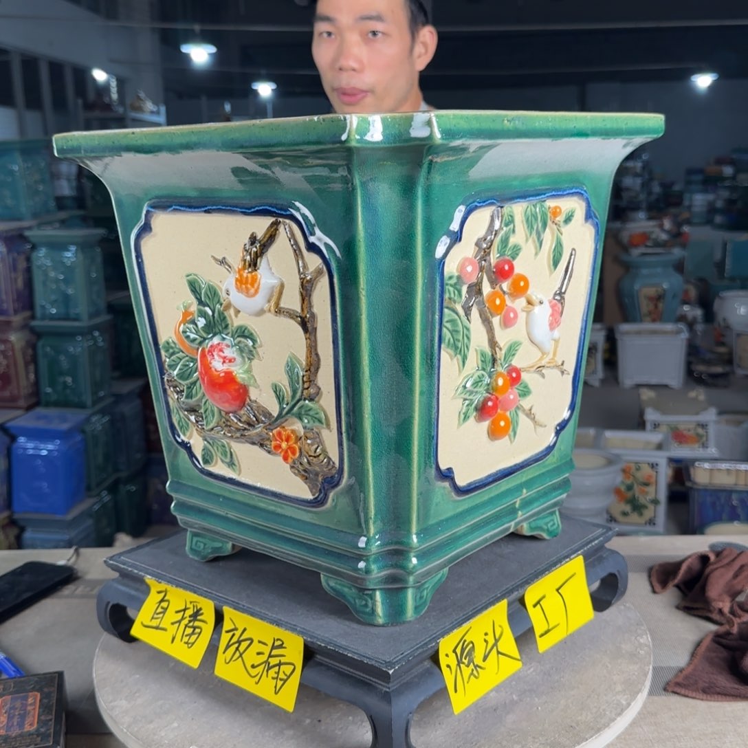一风堂石湾花盆。缝隙