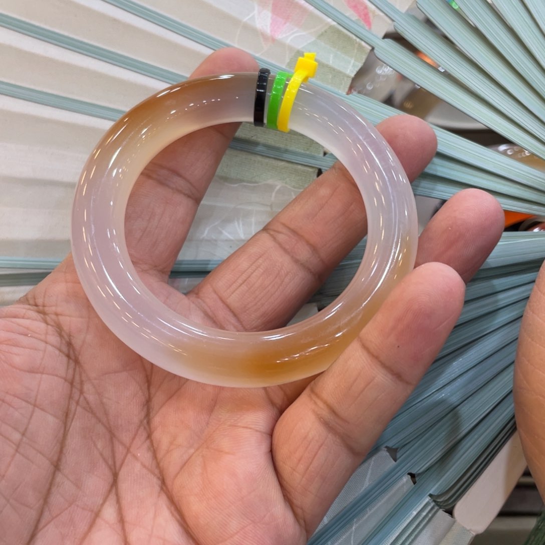 玛瑙/玉髓手镯未镶嵌汐*