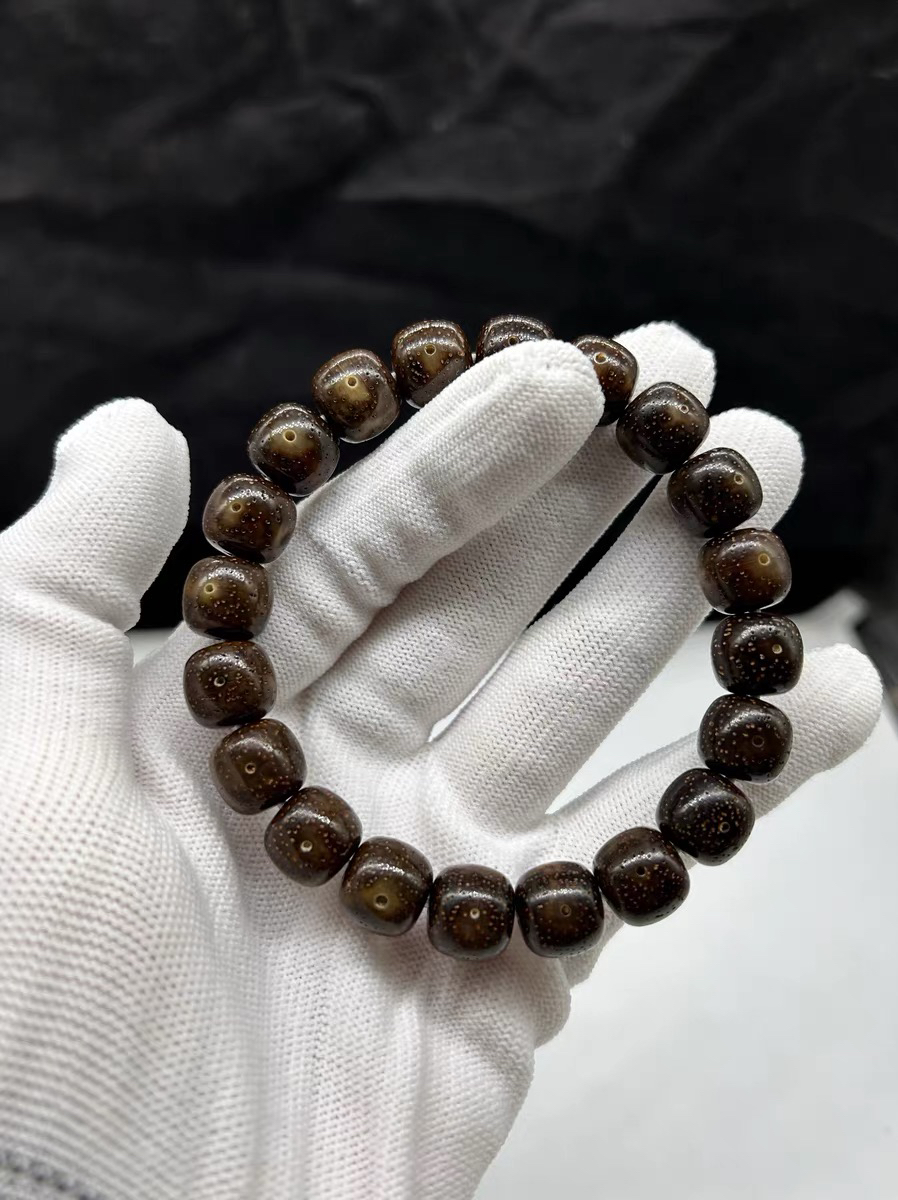 收藏级陈籽落地料海南毛感料星月菩提11X12桶珠正月满透光