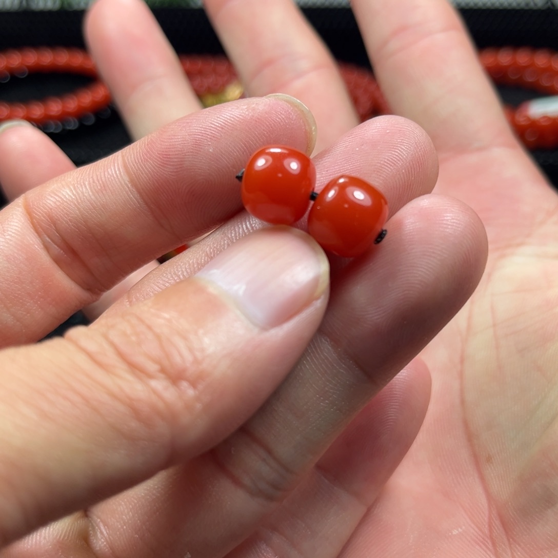 南红玛瑙辣椒红对珠 尺寸10.1m m未镶嵌