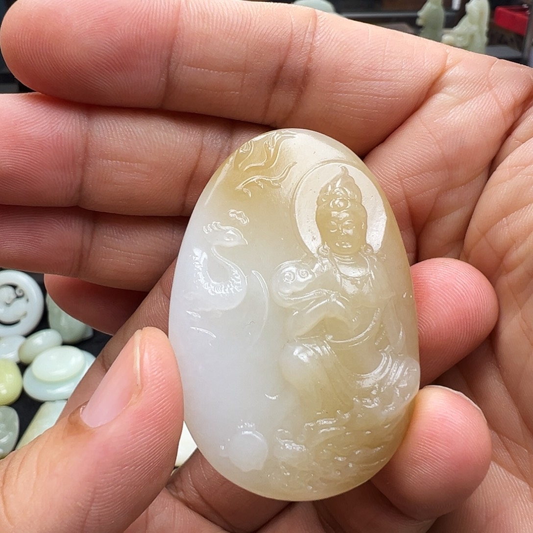 和田玉未镶嵌颈饰