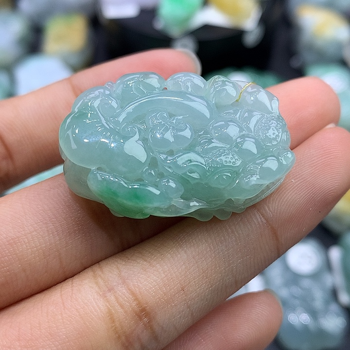 翡翠未镶嵌颈饰天然缅甸翡翠