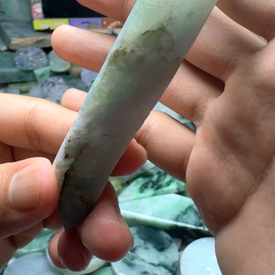 颈饰未镶嵌翡翠585538