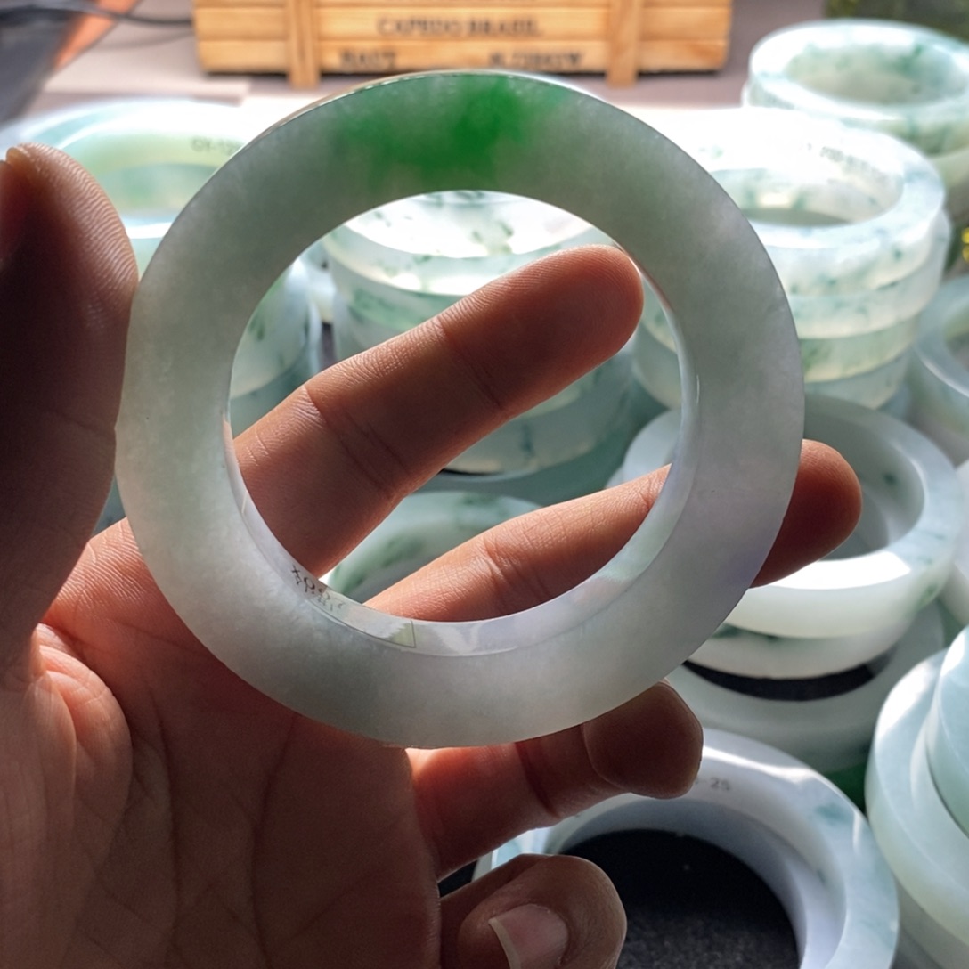 瞳***定制翡翠未镶嵌不退不换