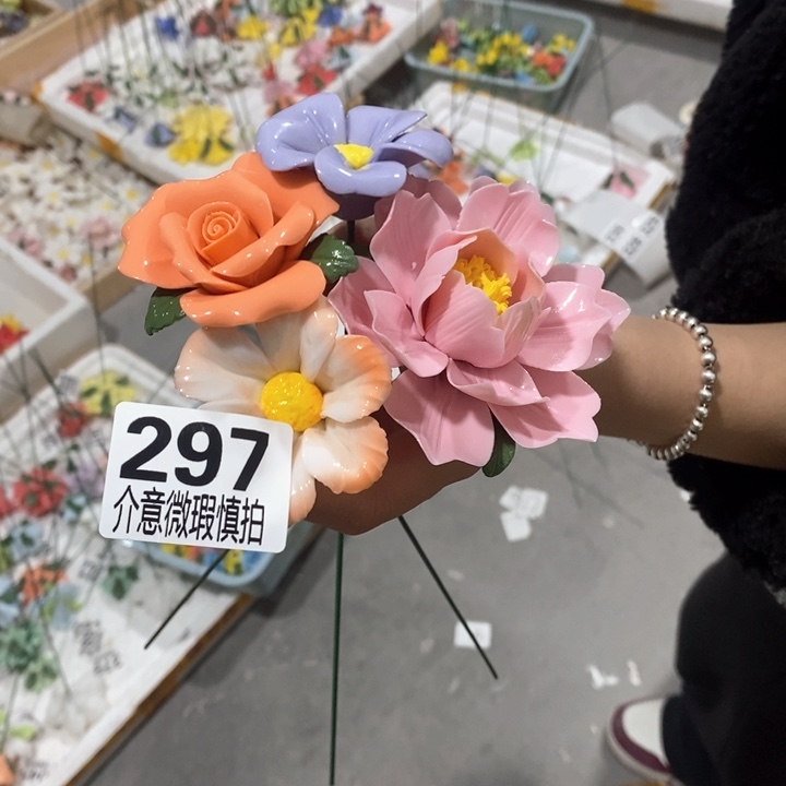 摆件陶瓷材料的分类与