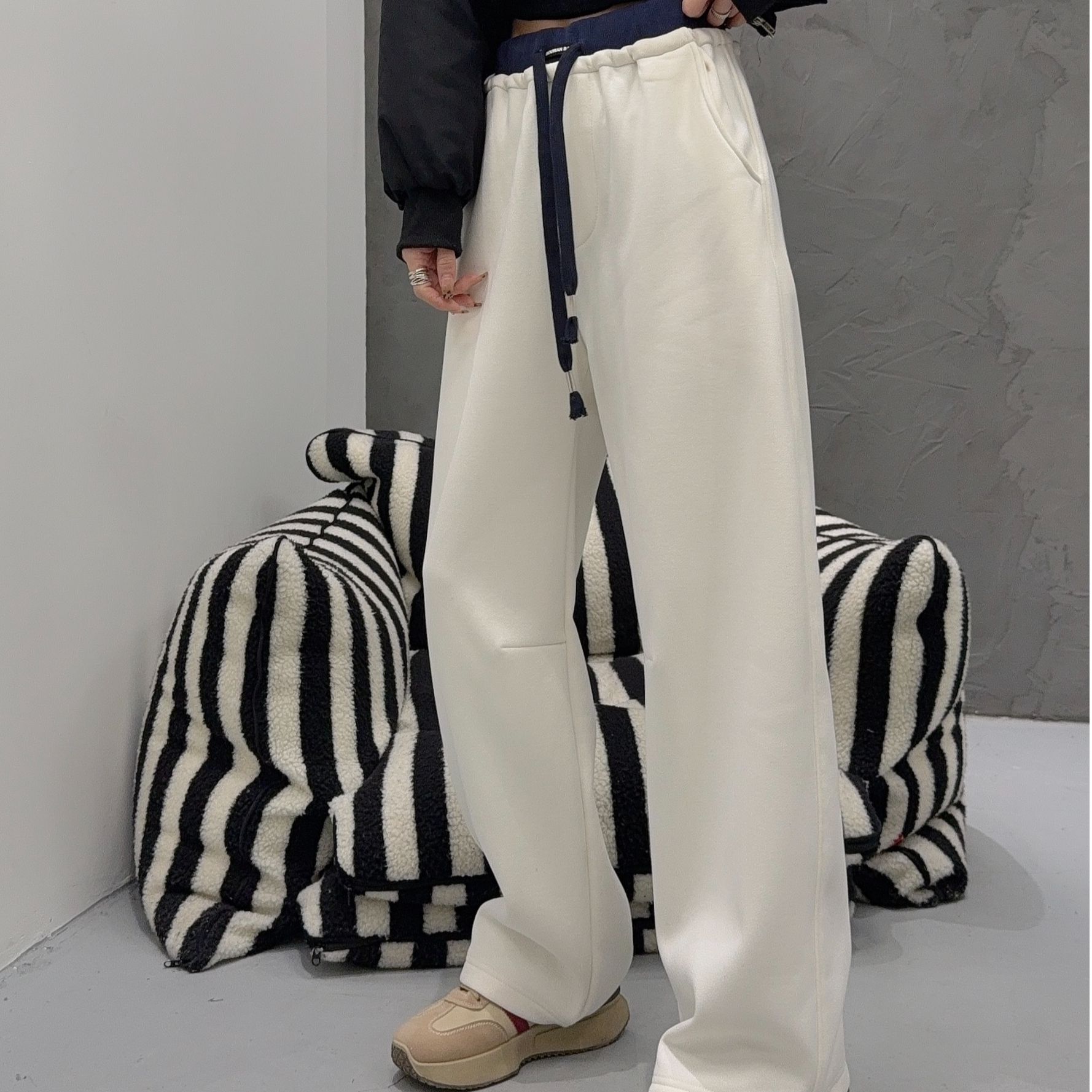 K245冬季加绒新款时尚韩版潮流螺纹腰配色女士百搭运动卫裤25-187