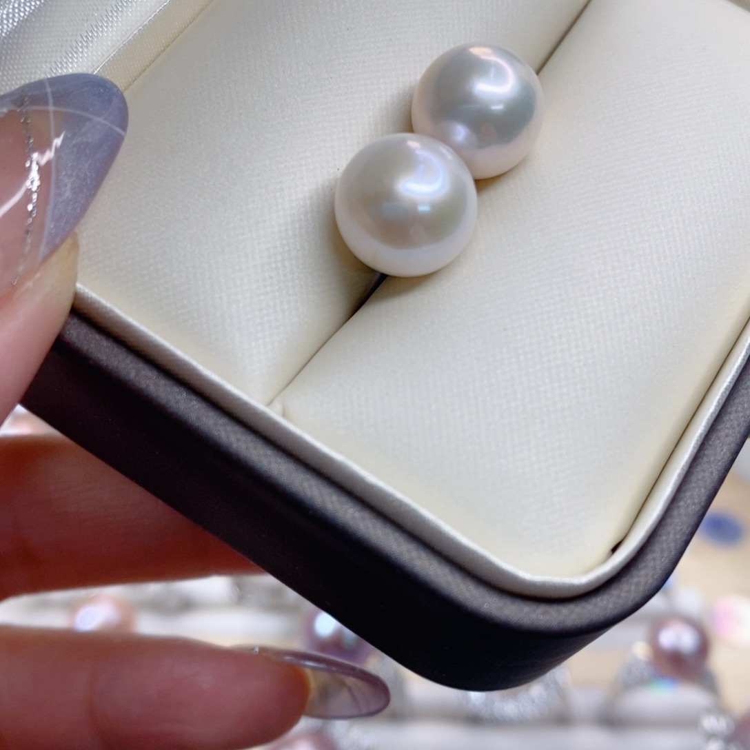 淡水珍珠耳饰银S925镶嵌芒****妹