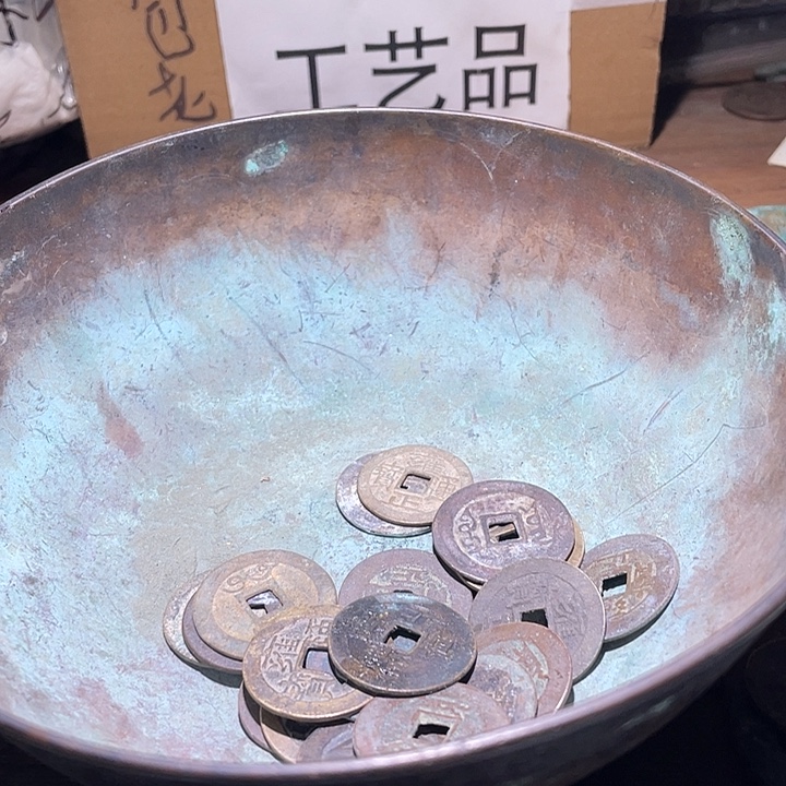 广***包纯银工艺品和其他物品等物品进行