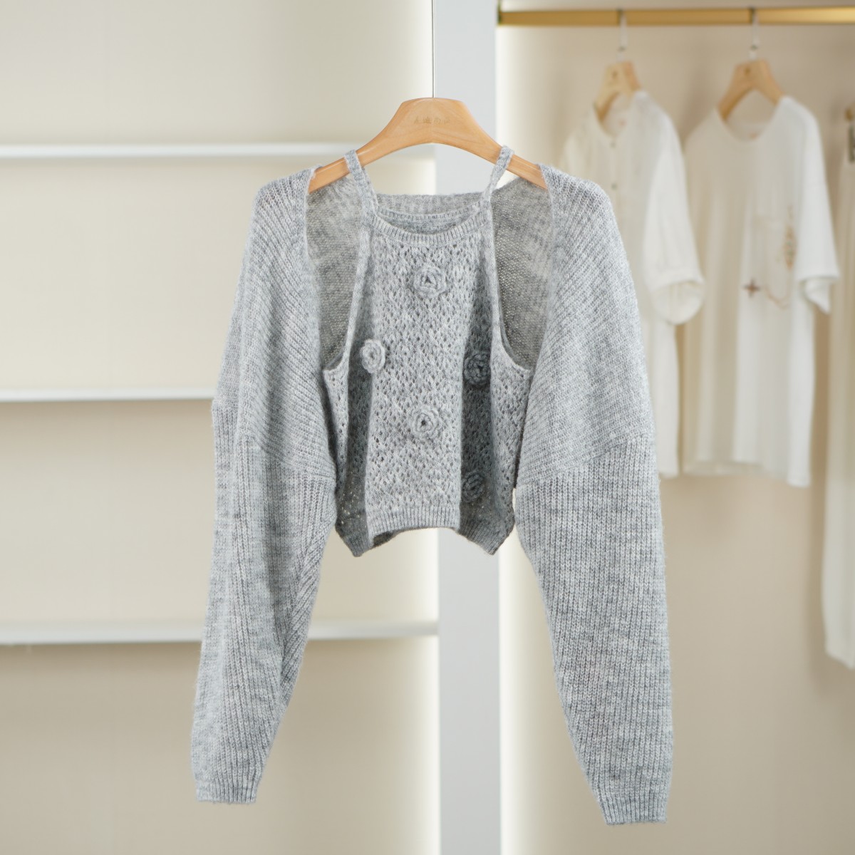 麦迪尚品【文M】51105677 春秋花朵装饰两件套线织衫品牌女装折扣