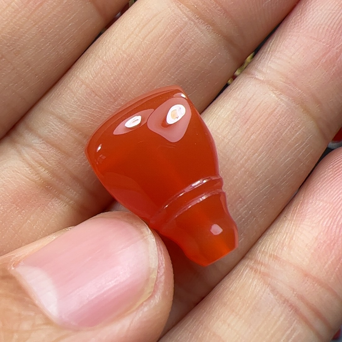 南红玛瑙三通未镶嵌