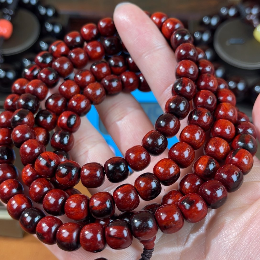 檀香紫檀（小叶紫檀）马*