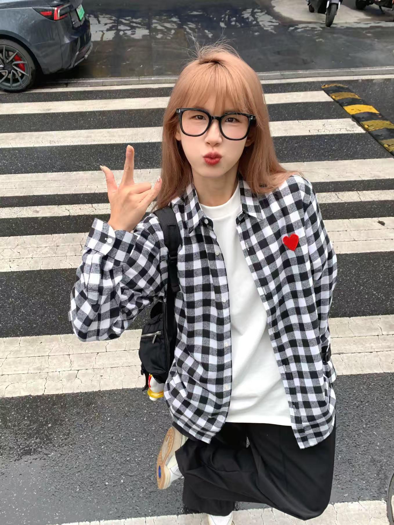 爱心觉罗衬衫 黑白格就是那么的不挑肤色 