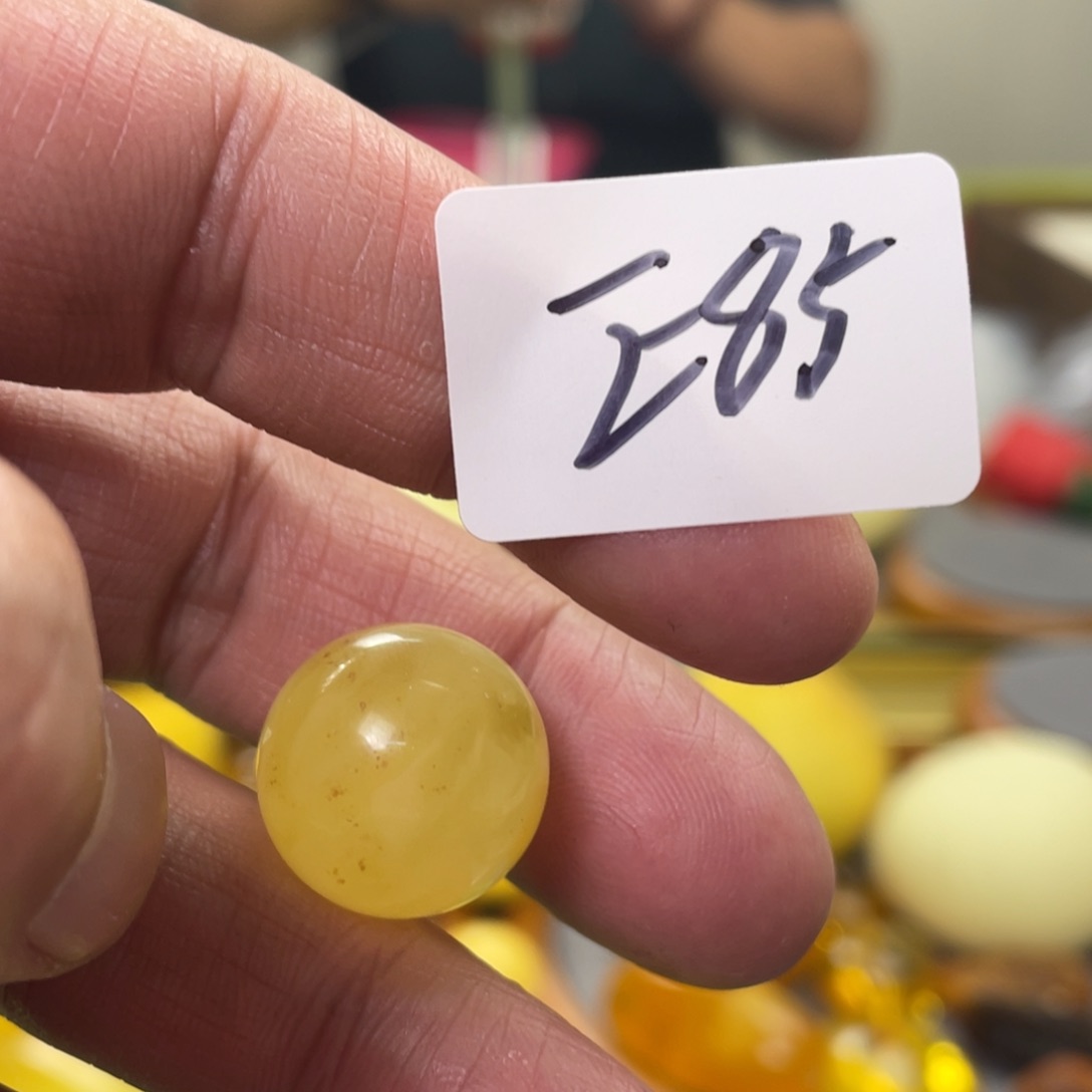 手链琥珀未镶嵌多样性发，发其中一件