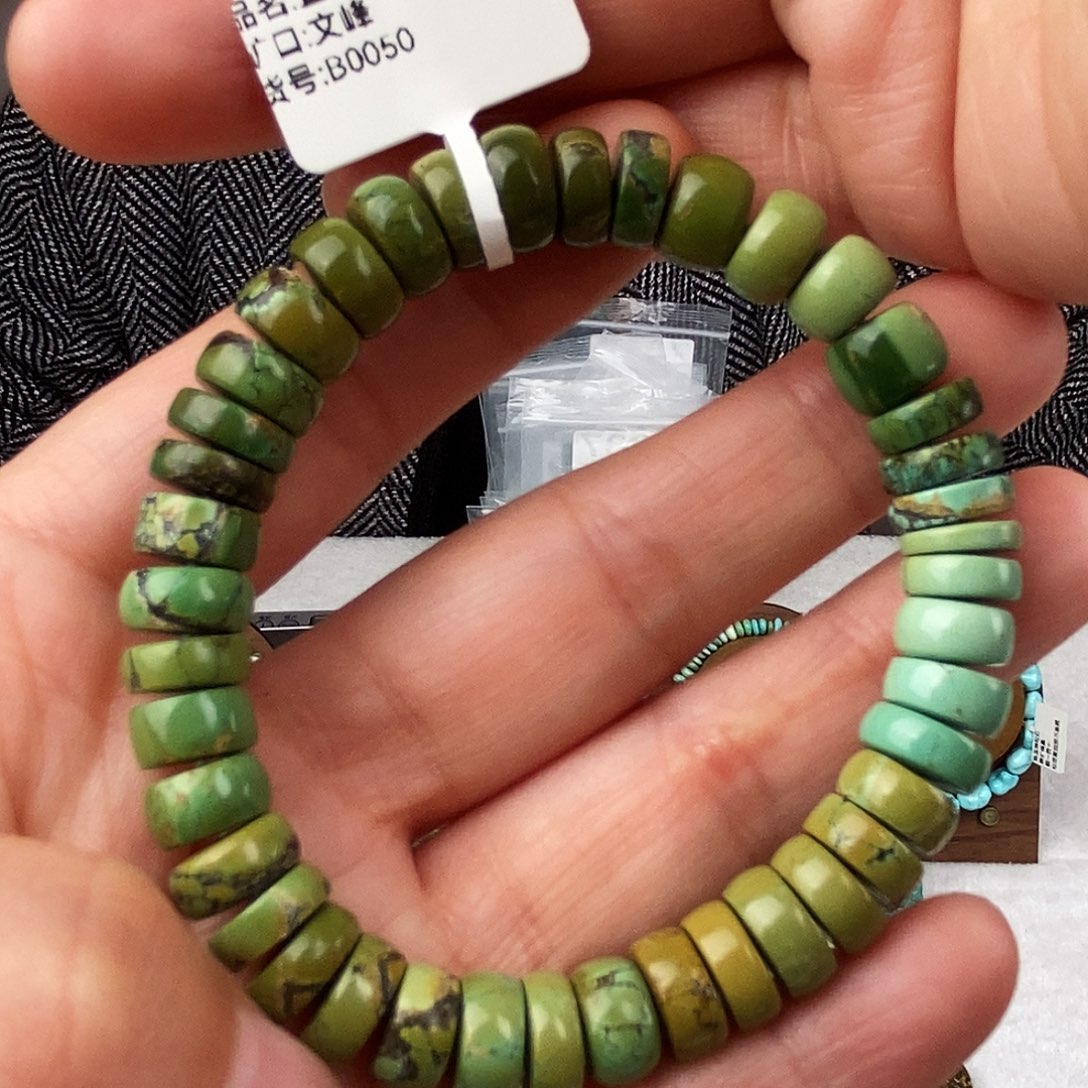 绿松石未镶嵌原矿