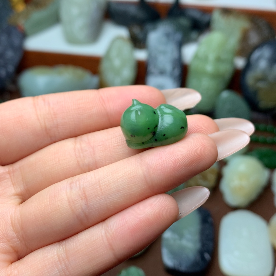 和田玉挂件未镶嵌