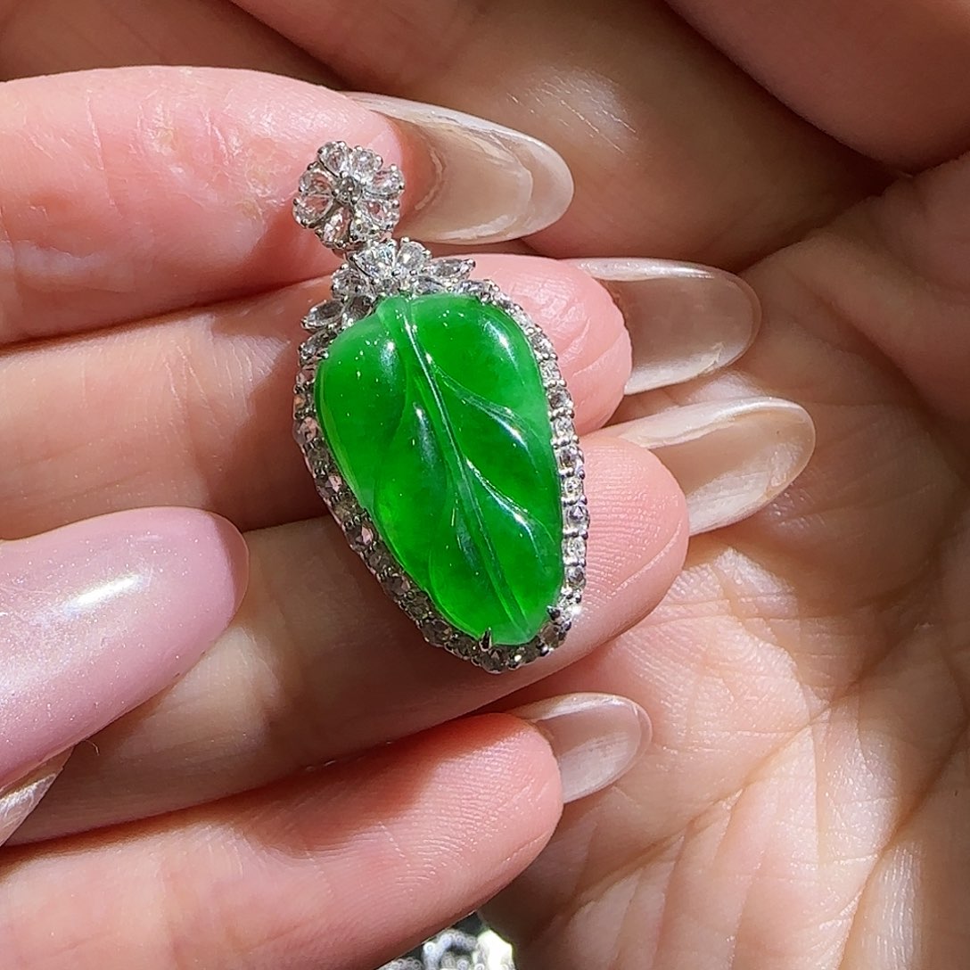 【闪购商品】颈饰18K金镶嵌翡翠萌*天然a货翡翠