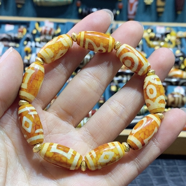 玛瑙/玉髓手串未镶嵌58