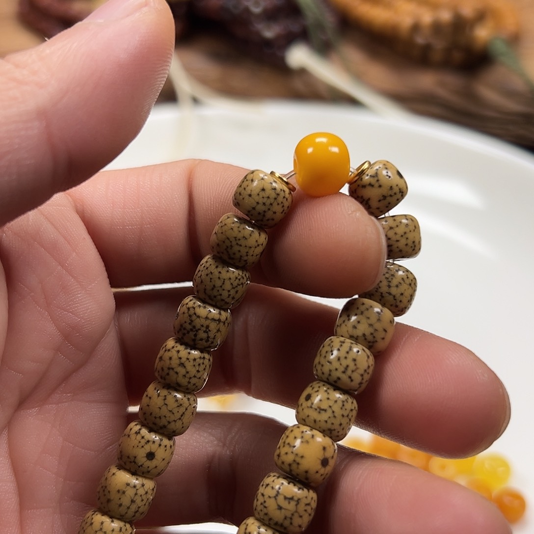 泥塑小*泥塑工艺品（密密腊蜡）