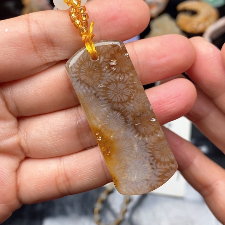 硅化珊瑚（珊瑚玉）手镯未镶嵌