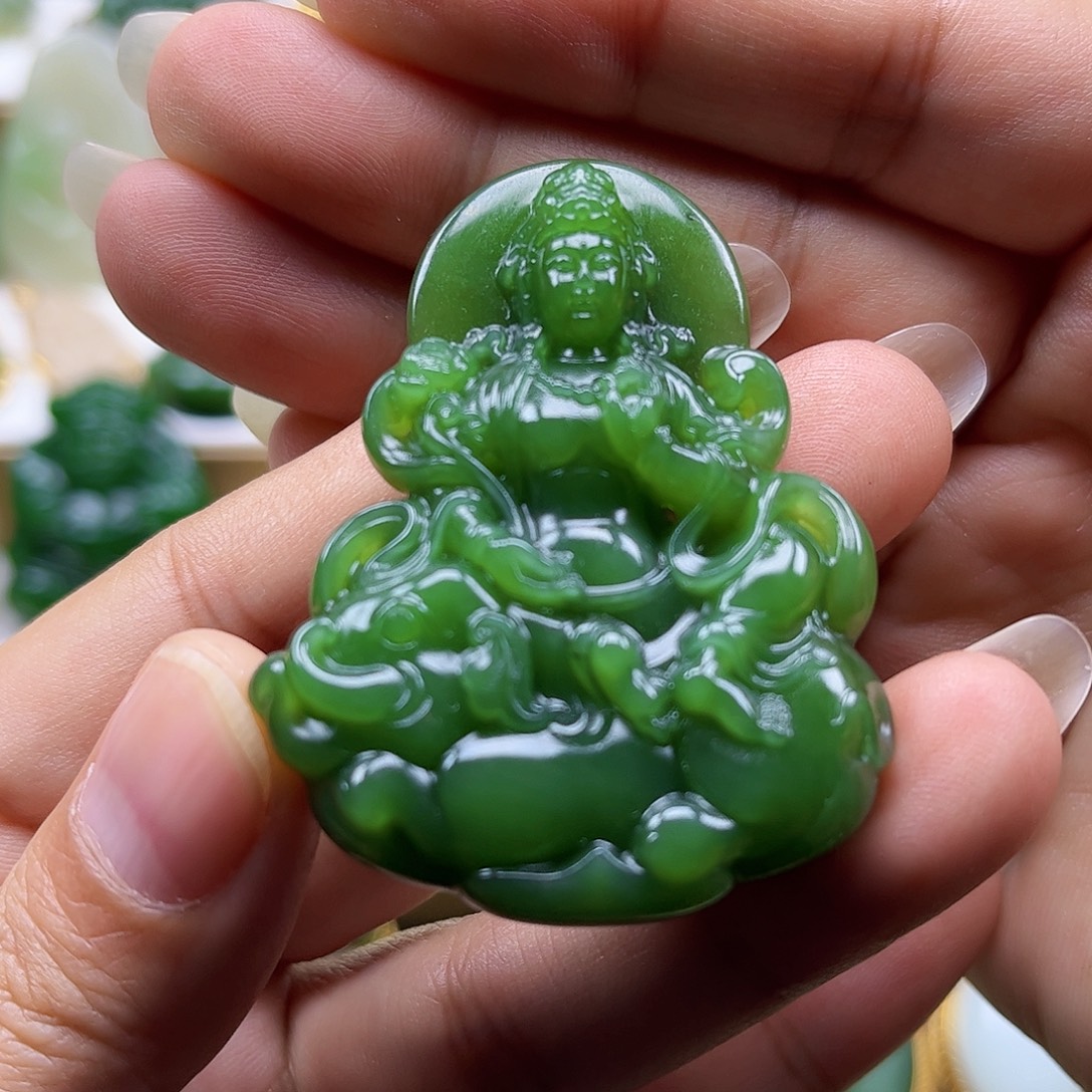 和田玉未镶嵌颈饰