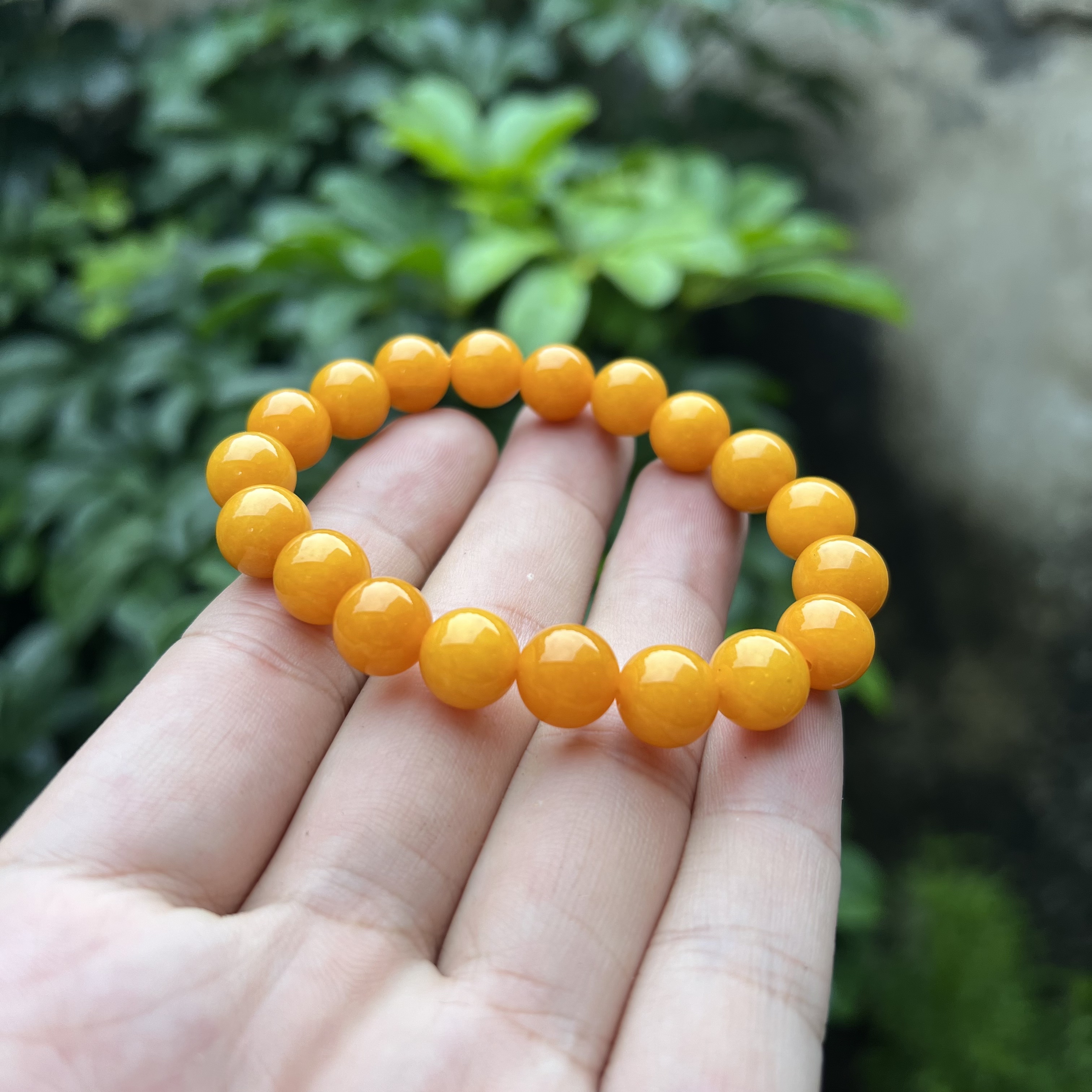 a909精品鸡油卡黄10mm手串百搭