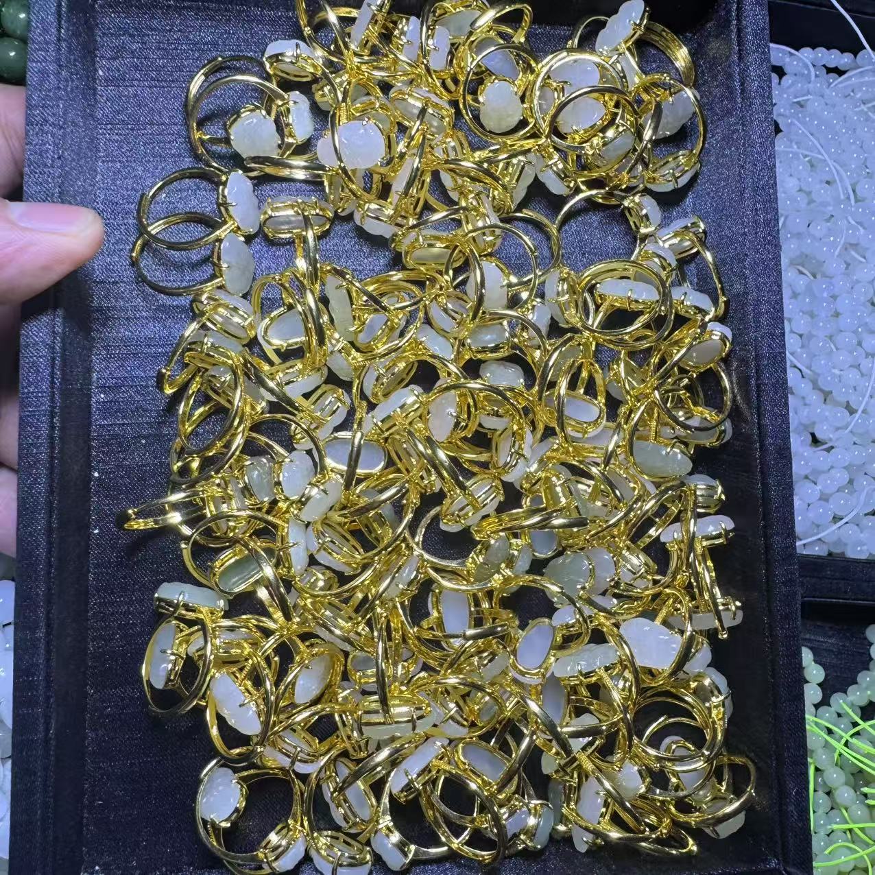 天然和田玉树叶戒指-多样性发一