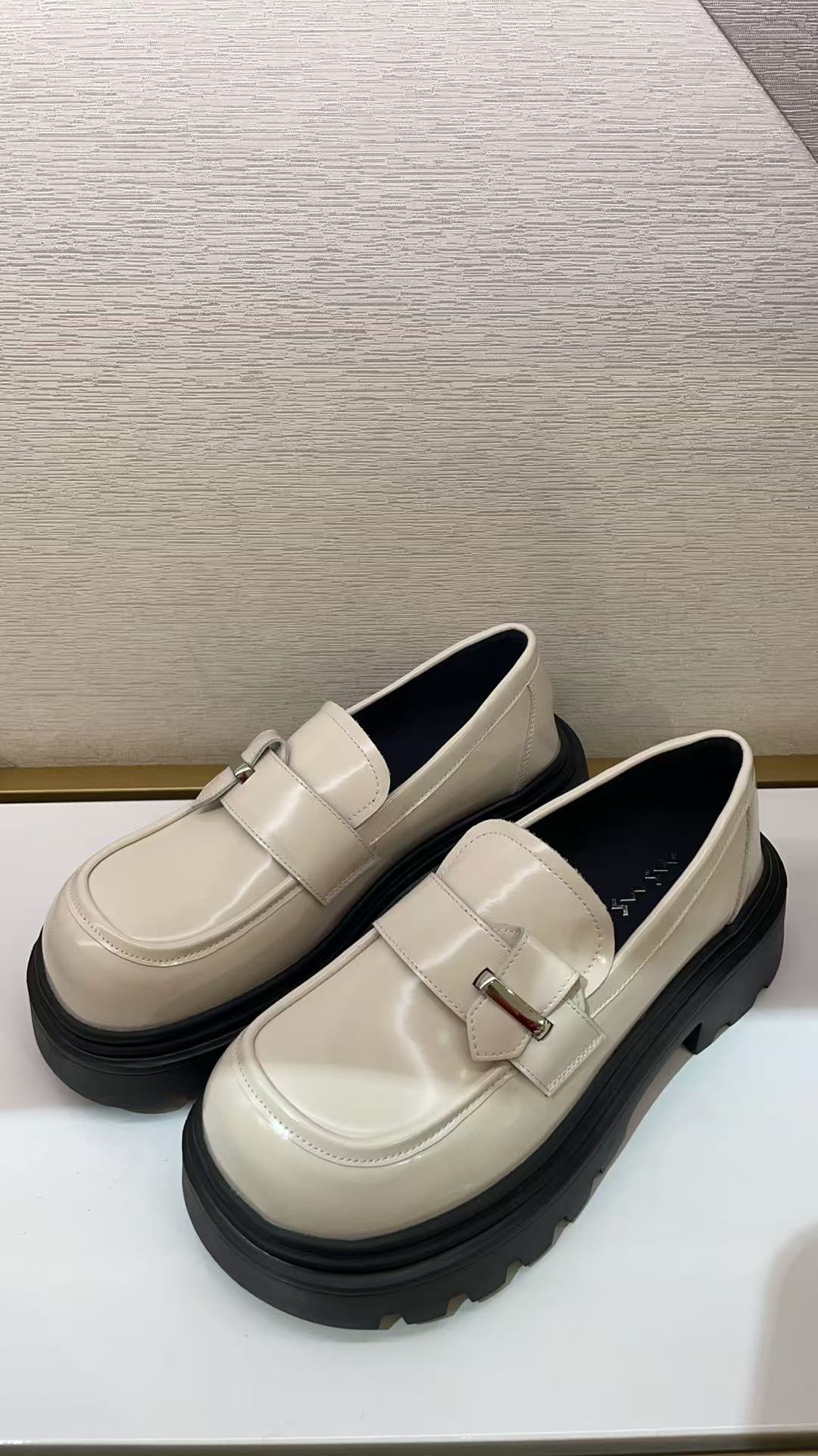 玛莎玛索（特价默认微瑕）休闲时尚潮流女鞋舒适Z37-1801