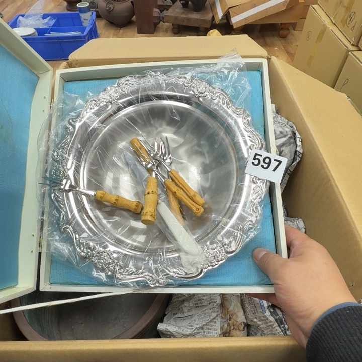 瓷片工艺品摆件瓷器摆件正能量