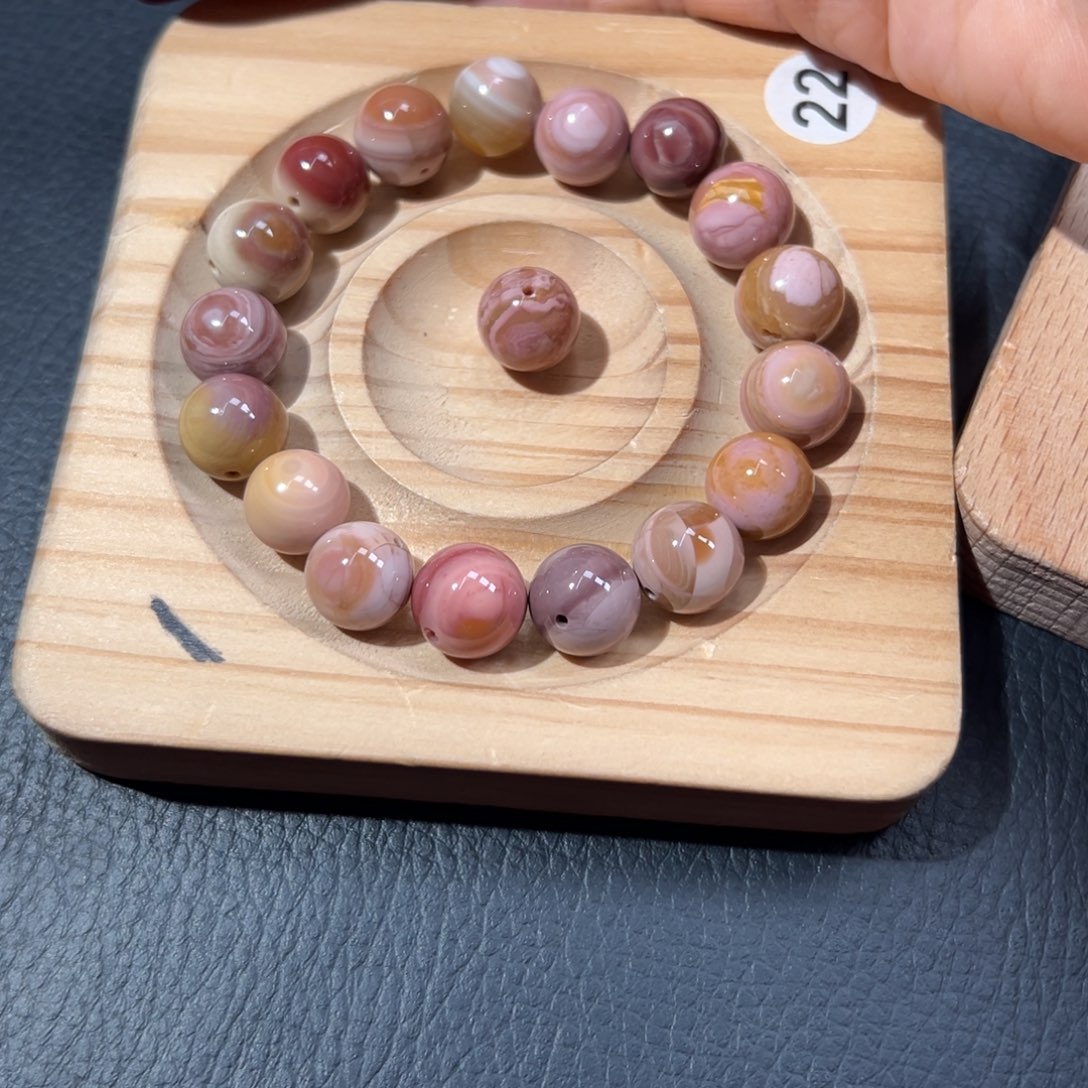 昔***日石英质玉未镶嵌手链87