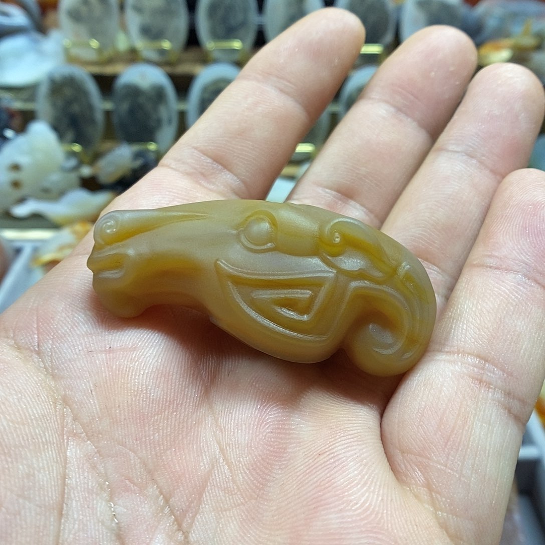 玛瑙/玉髓颈饰未镶嵌