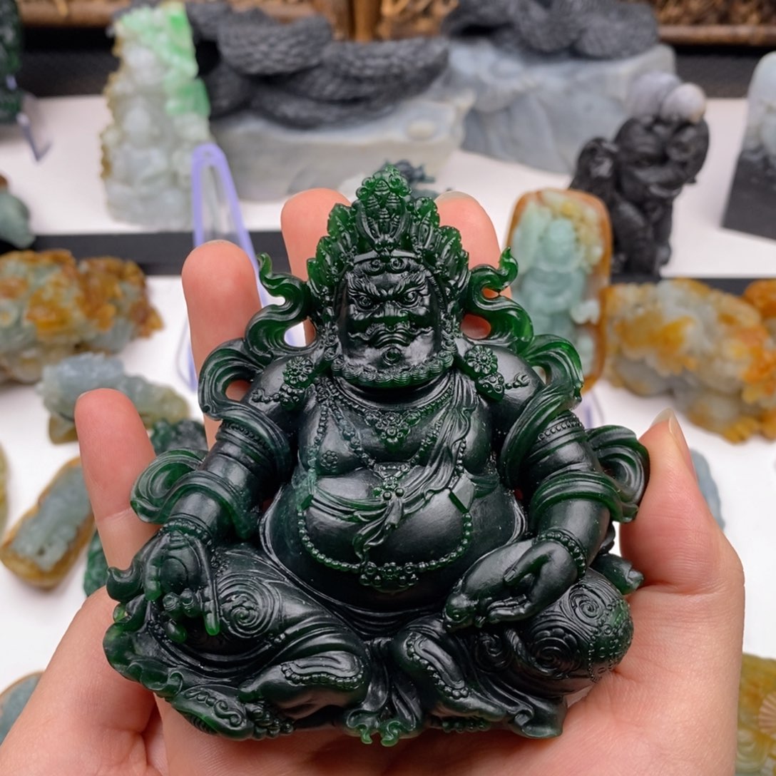 定制翡翠未镶嵌多**穷翡翠