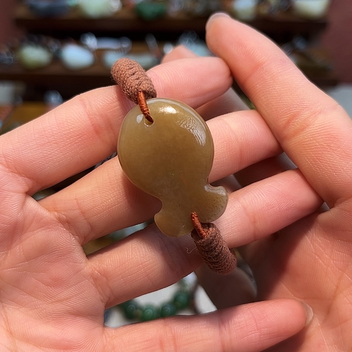 坐***时和田玉未镶嵌手链