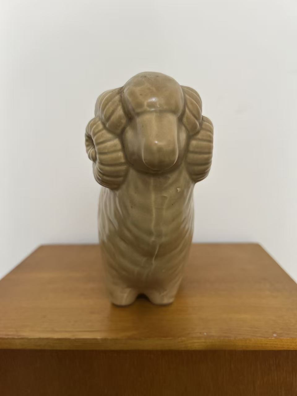 A781:陶瓷羊艺术品置物摆件