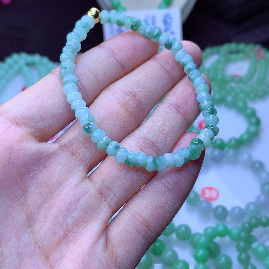 翡翠毛衣链未镶嵌