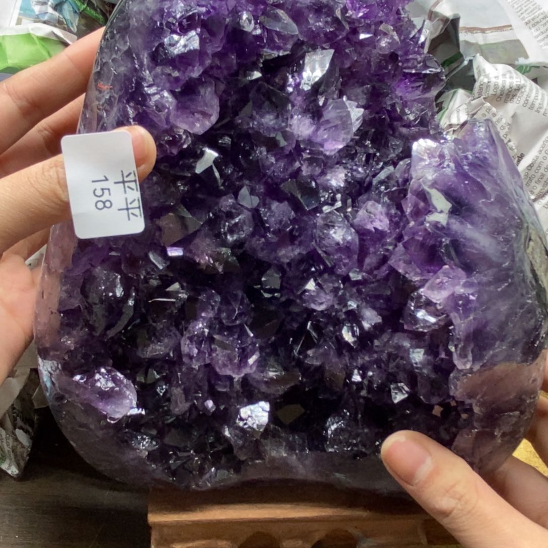 紫晶乌拉圭未镶嵌