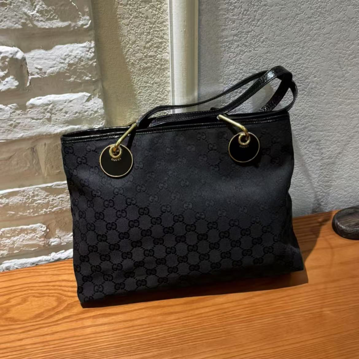 95新 GUCCI/古驰 黑花单肩托特