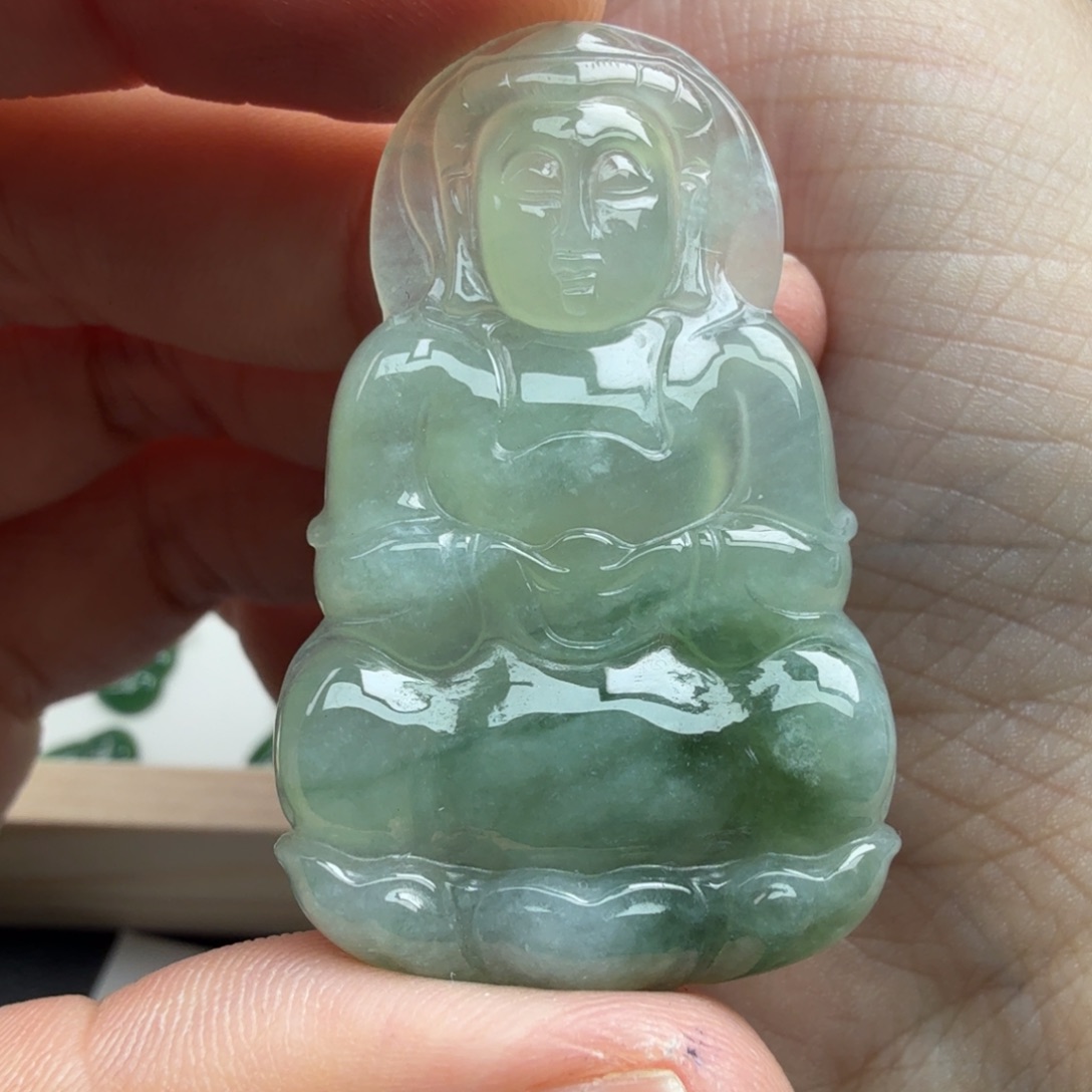 翡翠未镶嵌颈饰44