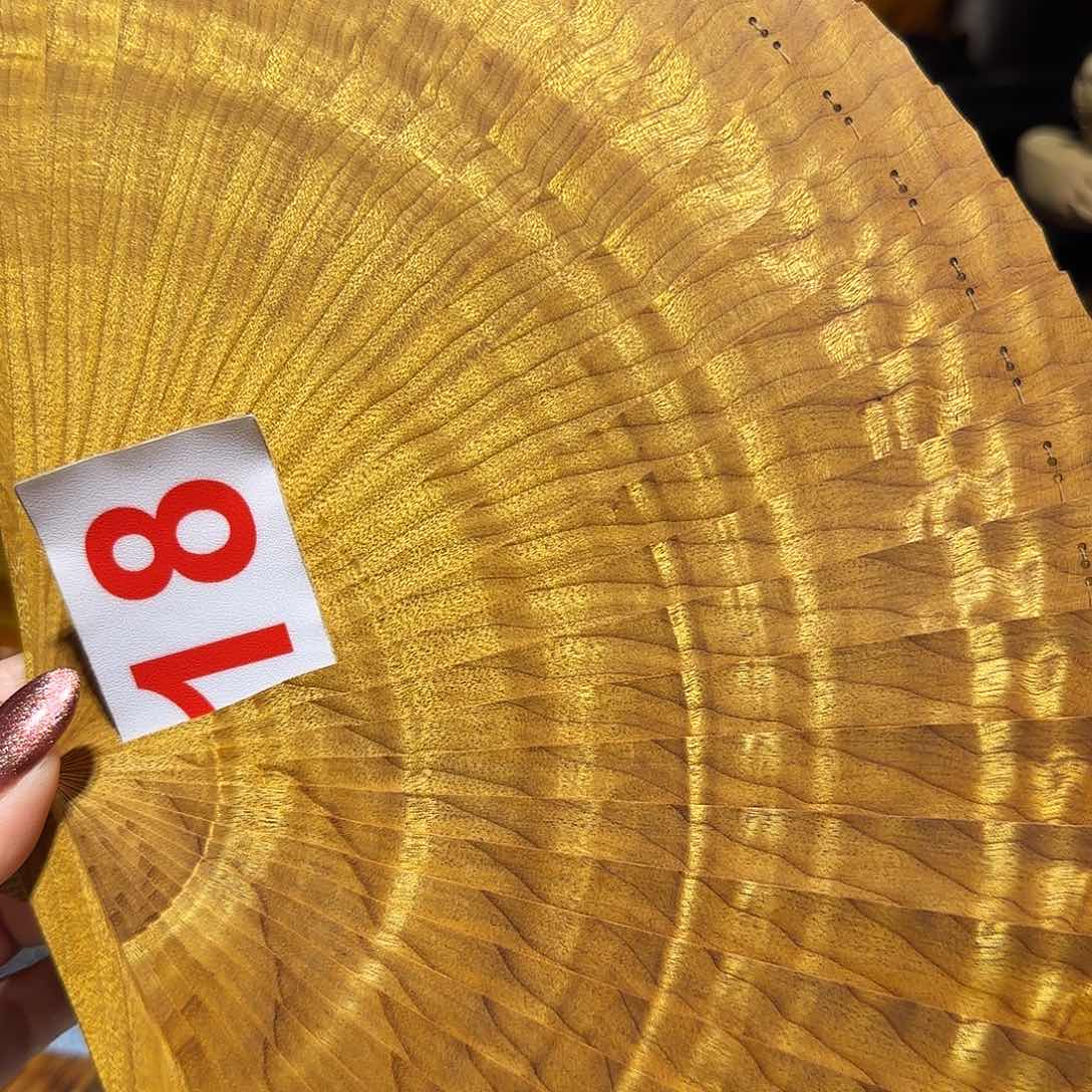 金丝楠限***夫金丝楠木手把件