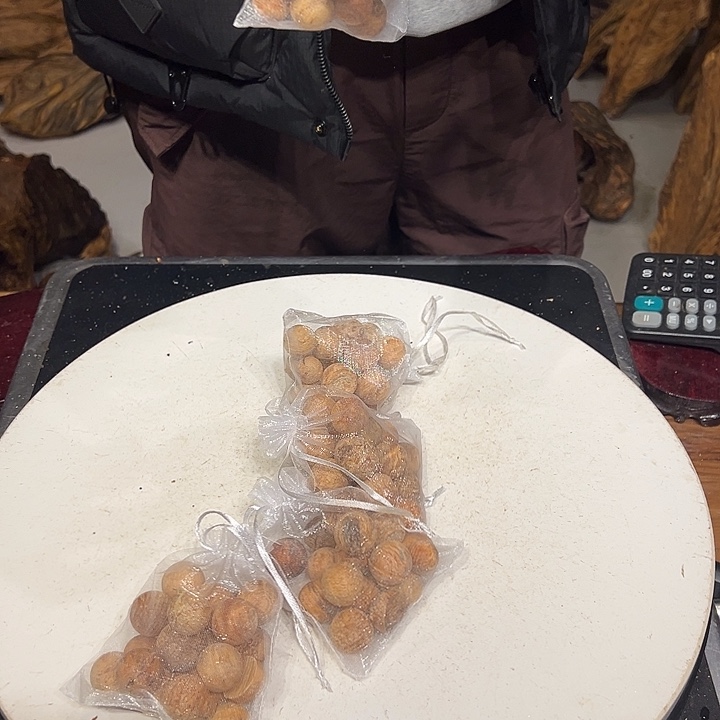 松木（琥珀木）琥珀