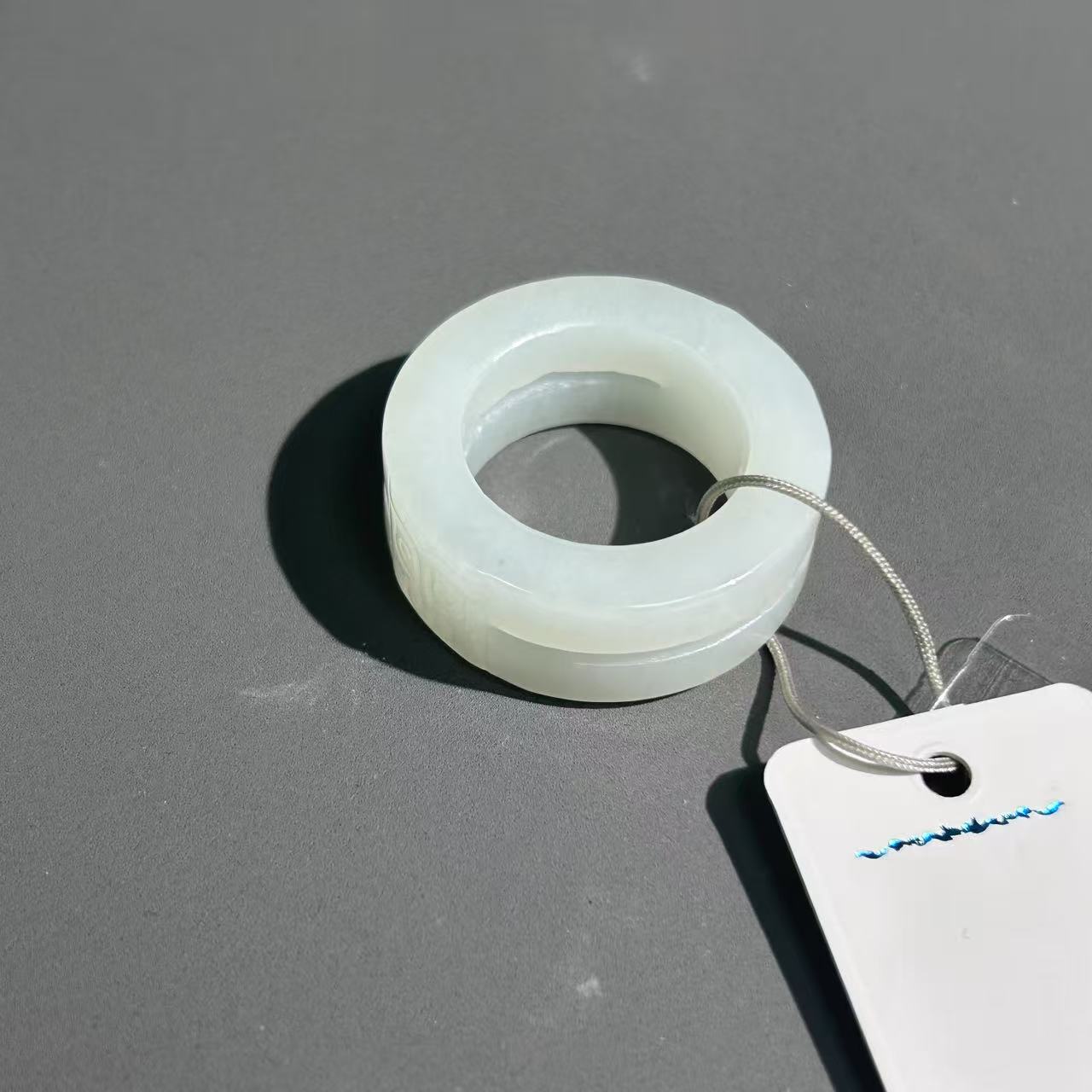 创汇和田玉戒指 