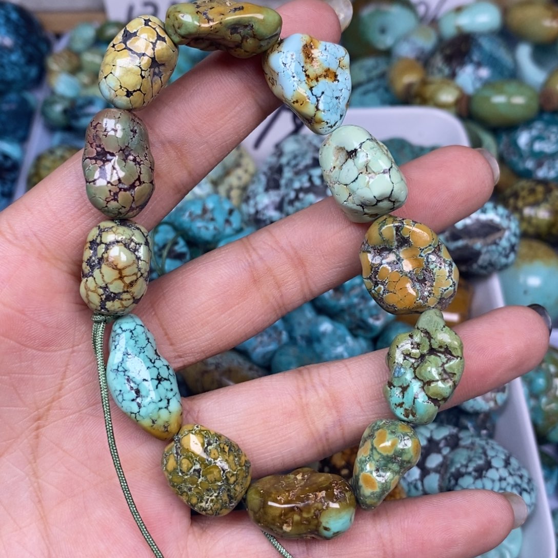 绿松石未镶嵌挂件