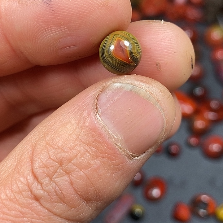 晚***一南红玛瑙未镶嵌车挂