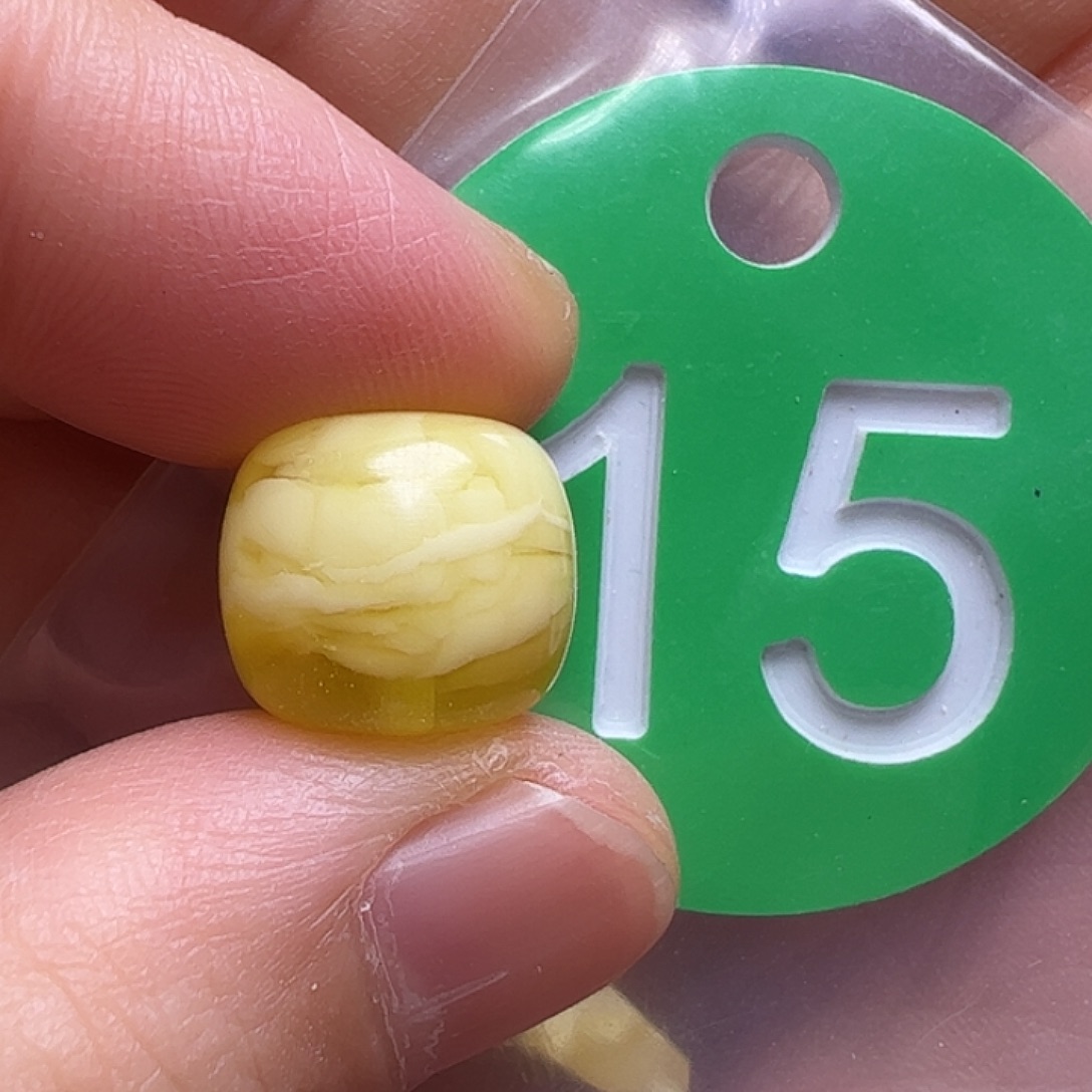 蜜蜡未镶嵌珠宝奇石12.6m m