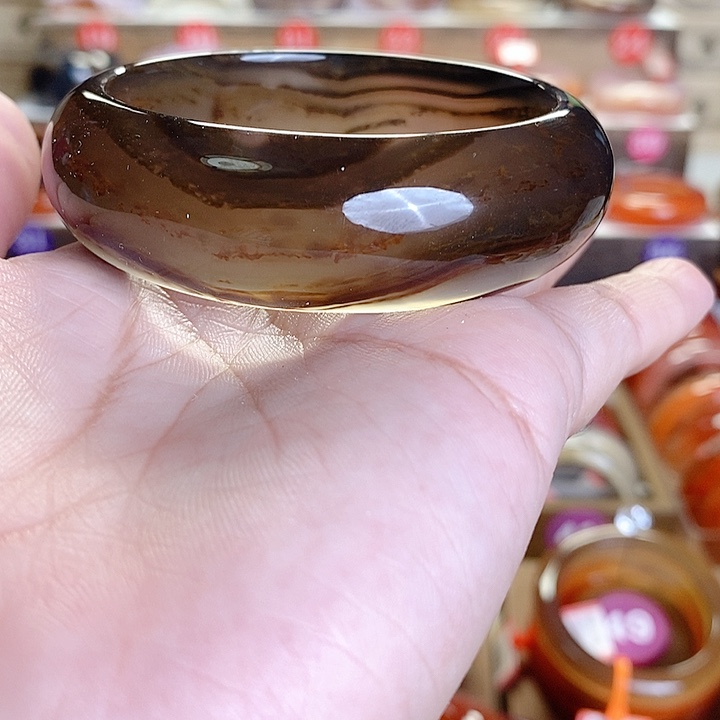 玛瑙/玉髓手镯未镶嵌白****味