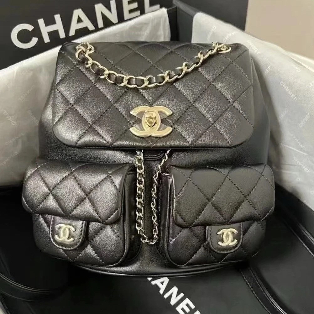 未使用 Chanel/香奈儿 黑金 青蛙包中号 光面皮 芯片款 双肩包 