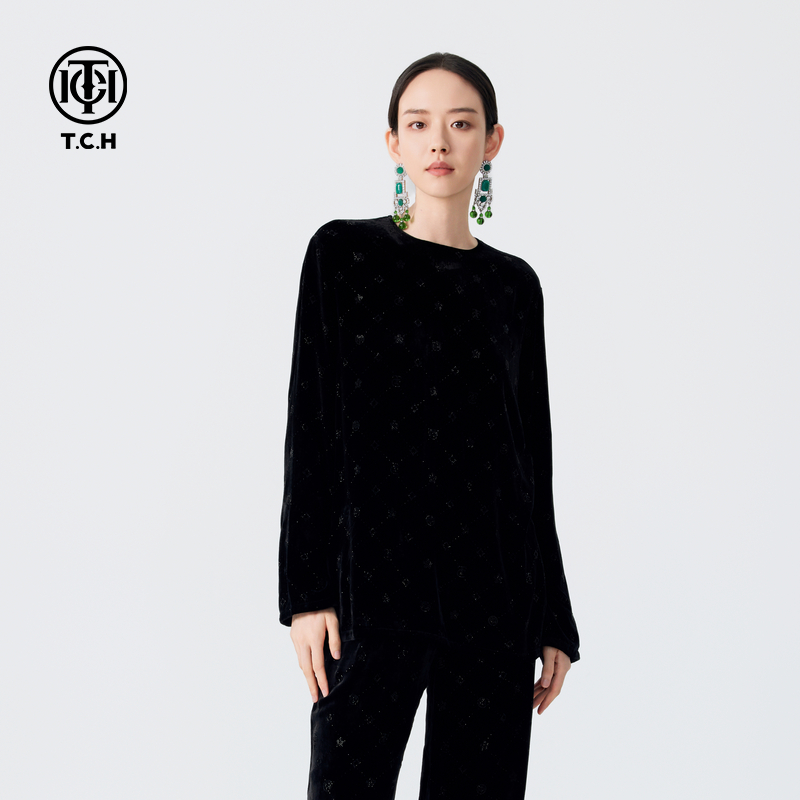 TCH轻奢烫钻工艺碎印花黑色圆领丝绒长袖T恤女T72C116081私服tch