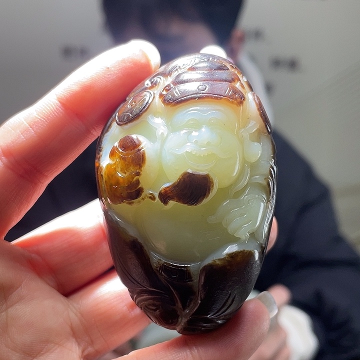 和田玉未镶嵌把件