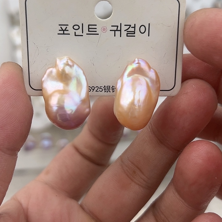 银S925镶嵌耳饰淡水珍珠