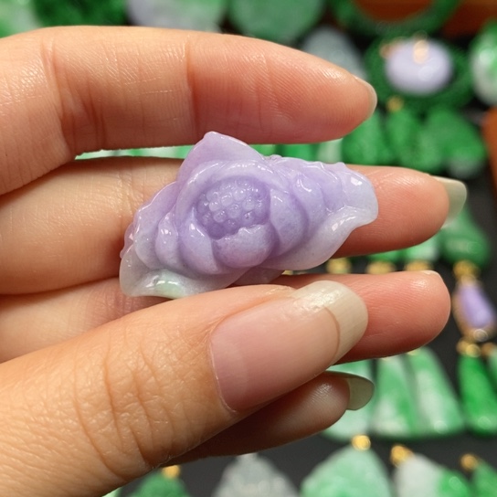 颈饰未镶嵌翡翠吊坠