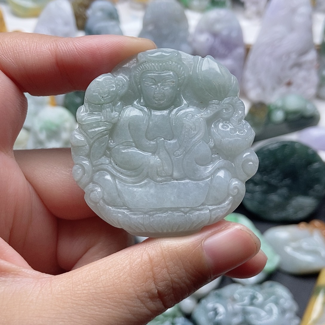 翡翠未镶嵌颈饰翡翠